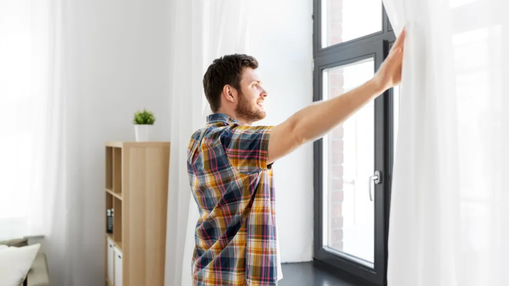 How to Save Money On Heating Costs: Open Curtains